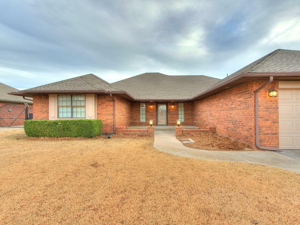 Property Photo:  704 SW 112th Street  OK 73149 