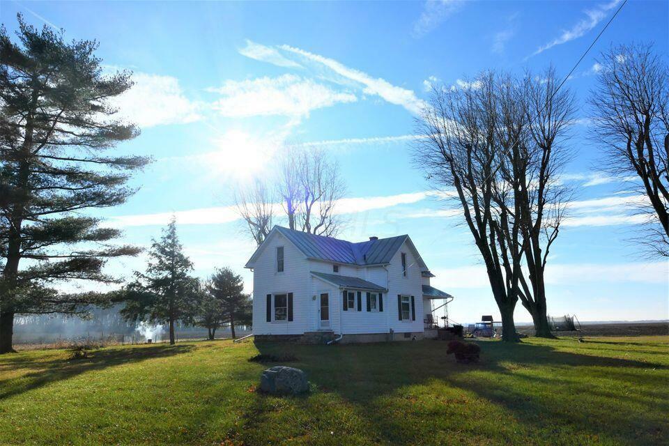 Property Photo:  21724 County Road 200  OH 43340 