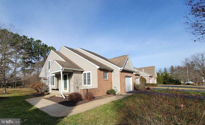 Property Photo:  206 W Red Lion Drive  DE 19701 