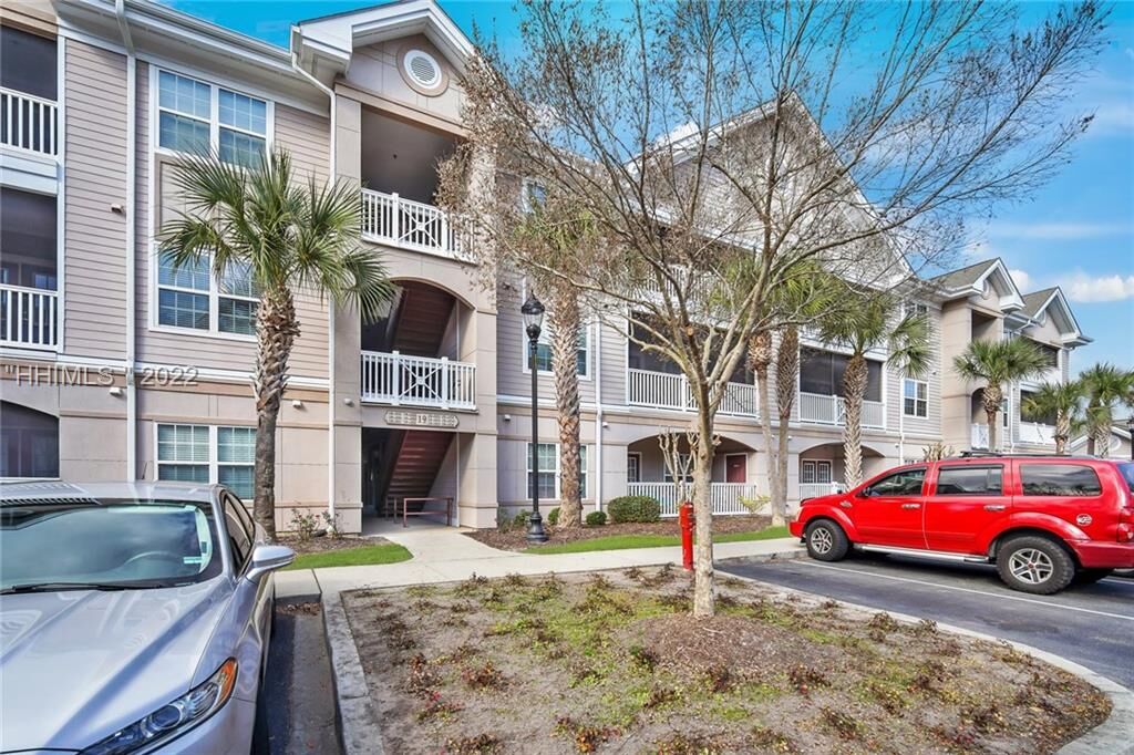 Property Photo:  4924 Bluffton Parkway 19-303  SC 29910 