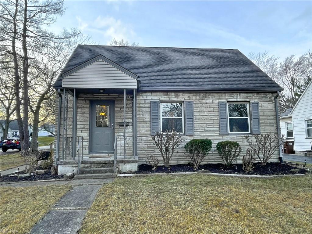 Property Photo: 178 S Edgehill Avenue OH 44515