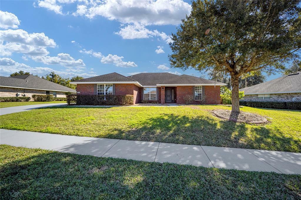 Property Photo:  4490 SW 62nd Loop  FL 34474 