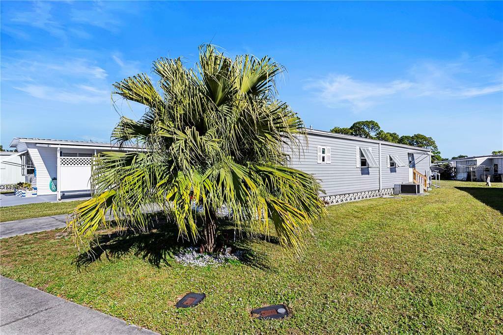 Property Photo:  6812 Holo Court  FL 34287 