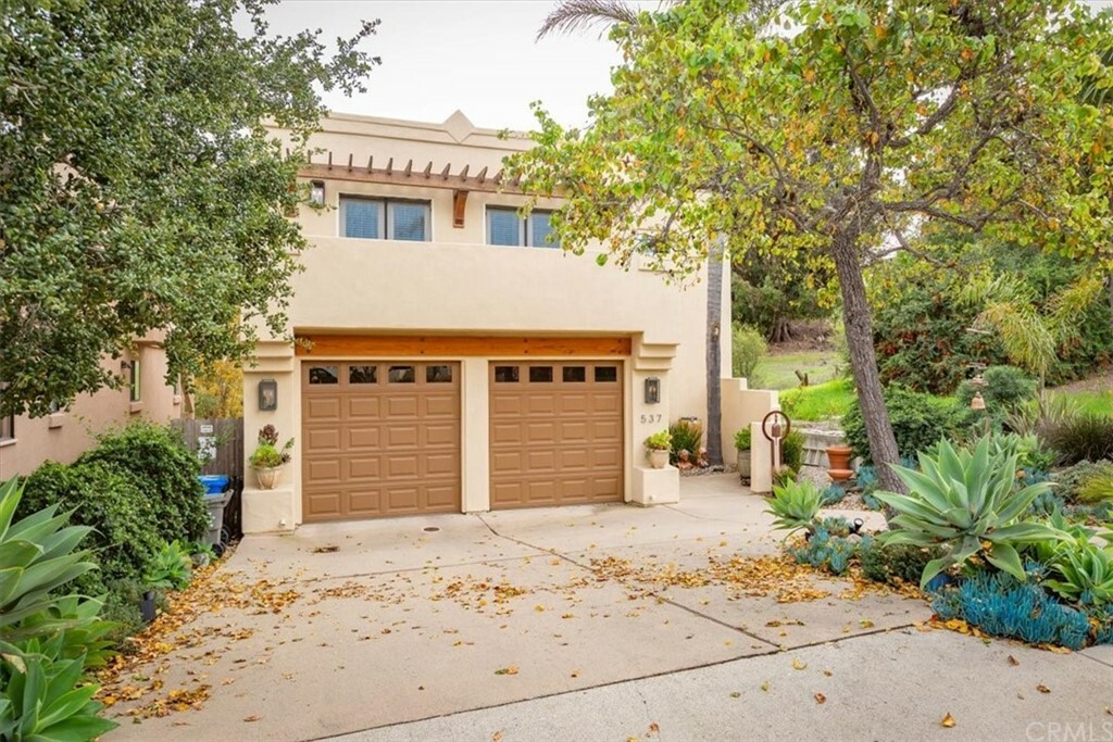 Property Photo:  537 Bluerock Drive  CA 93401 