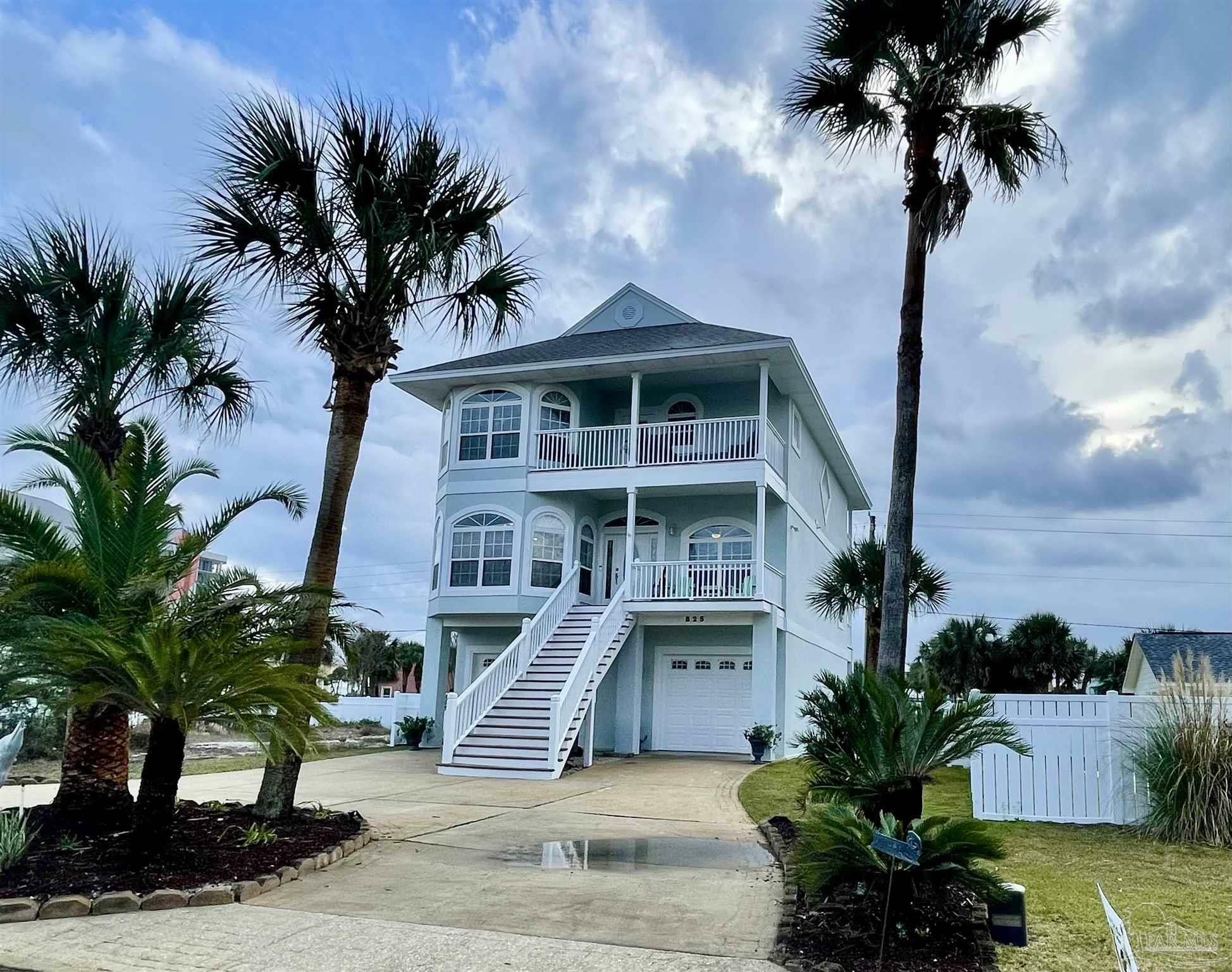Property Photo: 825 Sailfish Ct FL 32507