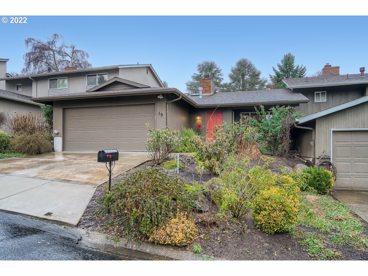 19 Britten Ct  Lake Oswego OR 97035 photo