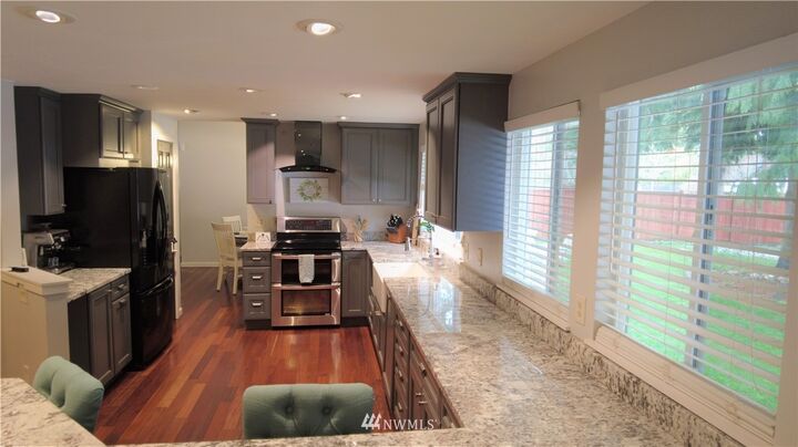 Property Photo:  10911  205th Avenue Ct E  WA 98391 