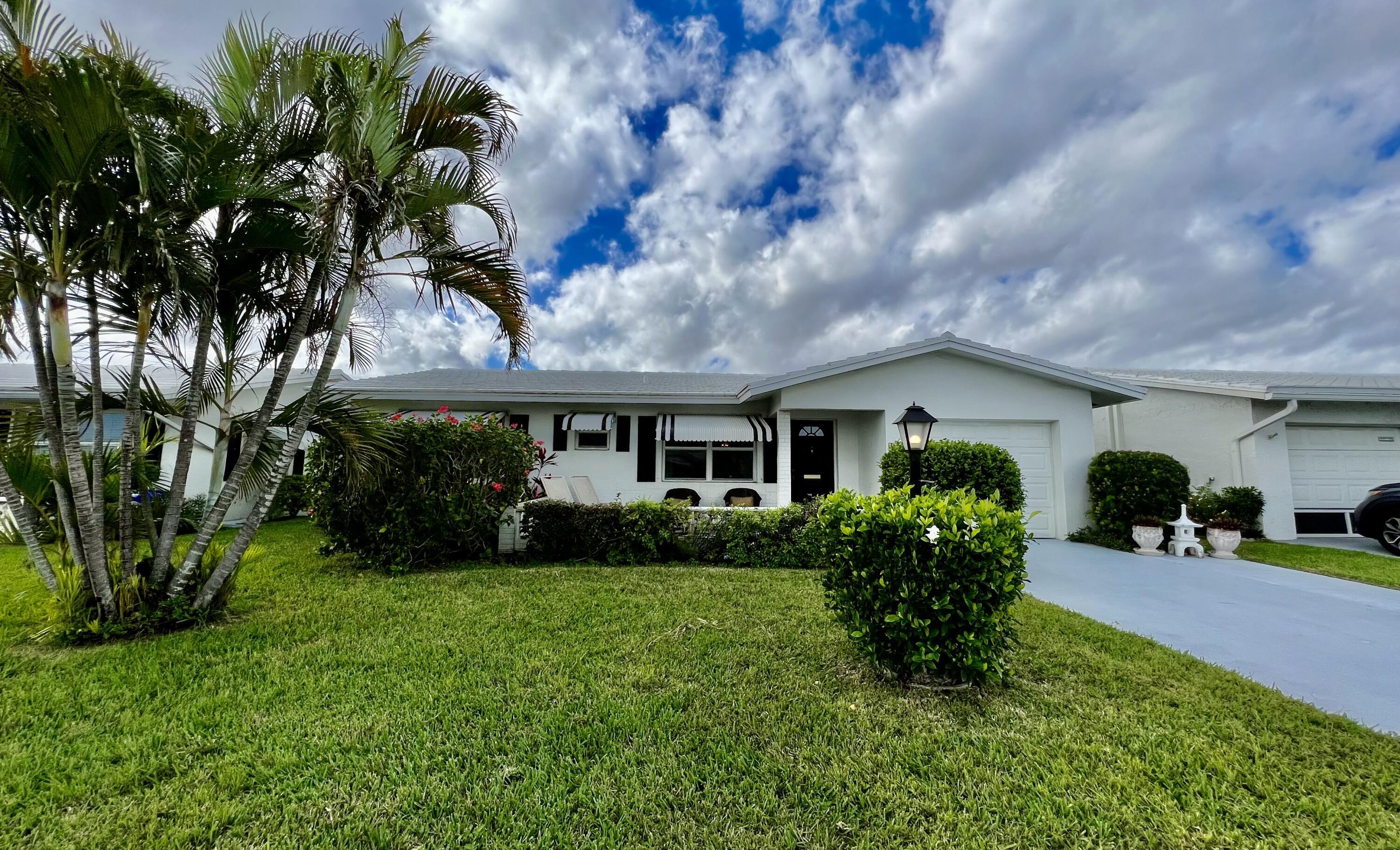 Property Photo: 1305 SW 18th Street FL 33426