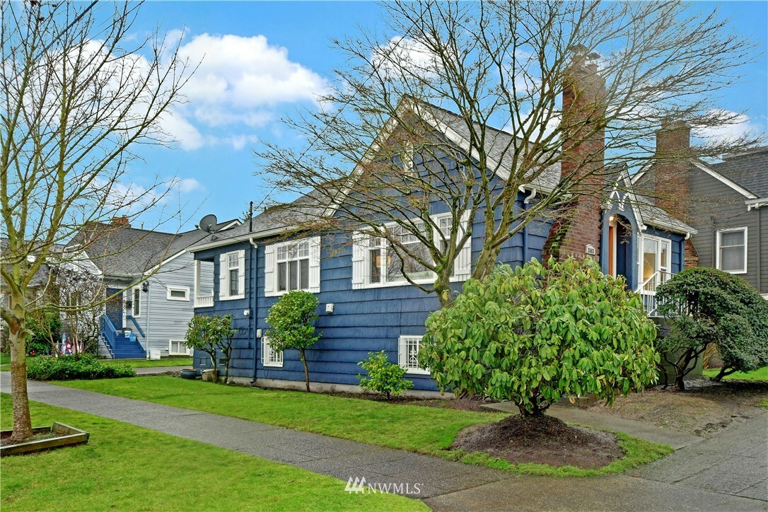 Property Photo:  3603 SW Manning Street  WA 98126 