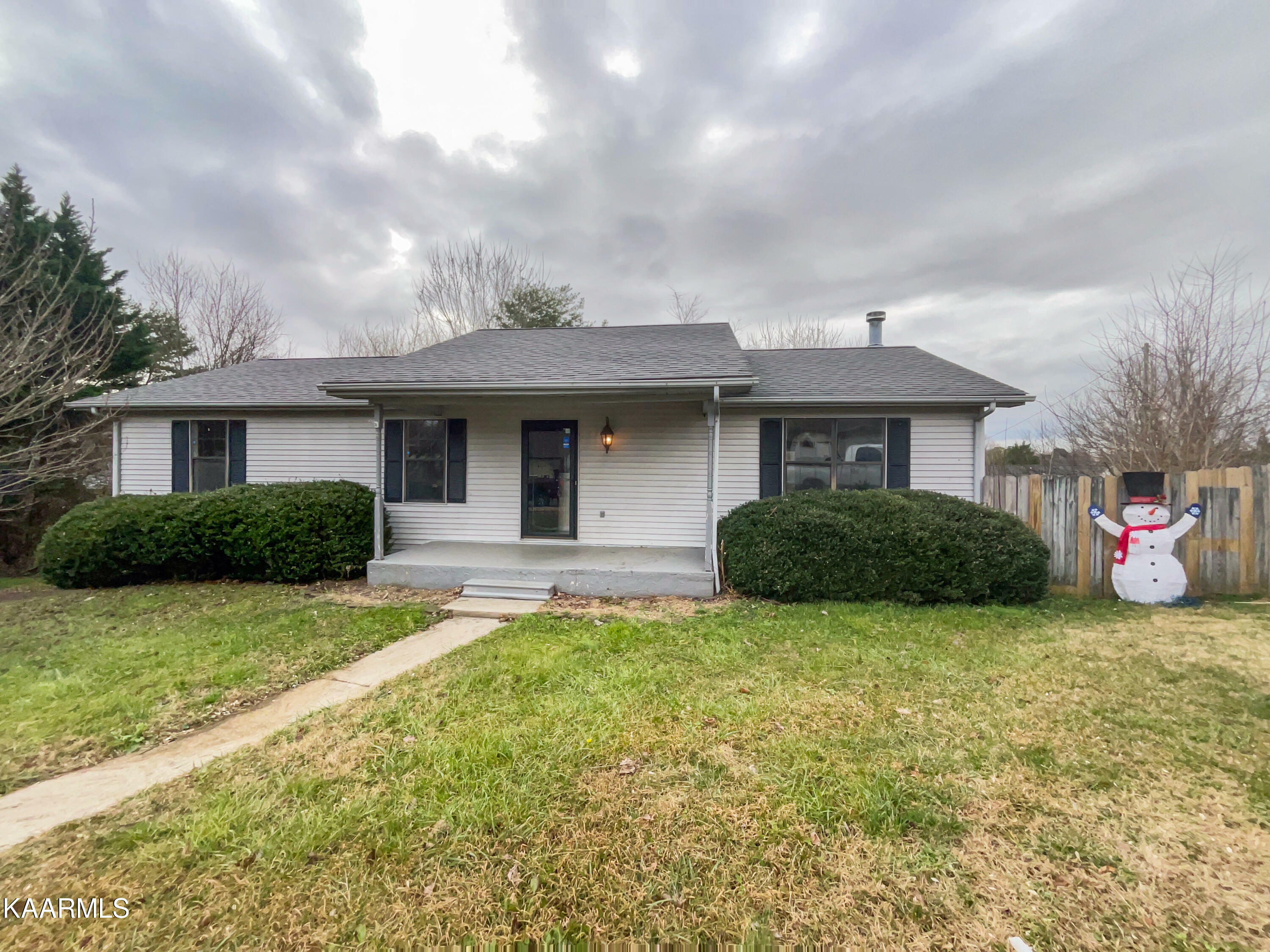 Property Photo:  3201 Bloomfield Circle  TN 37803 