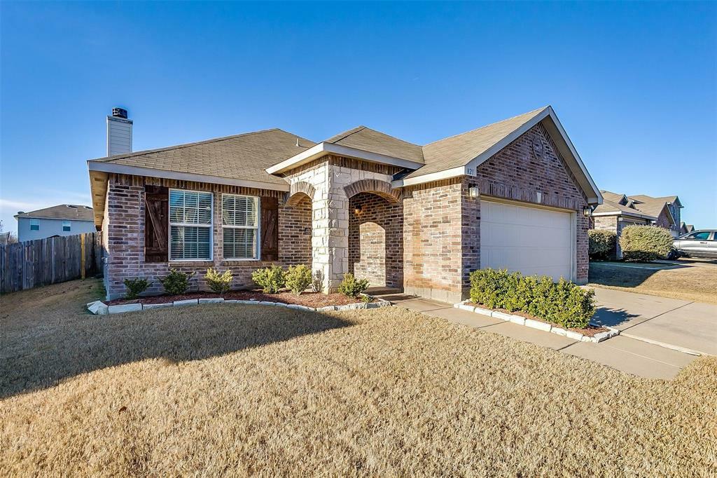 Property Photo:  821 Crystal Drive  TX 76028 