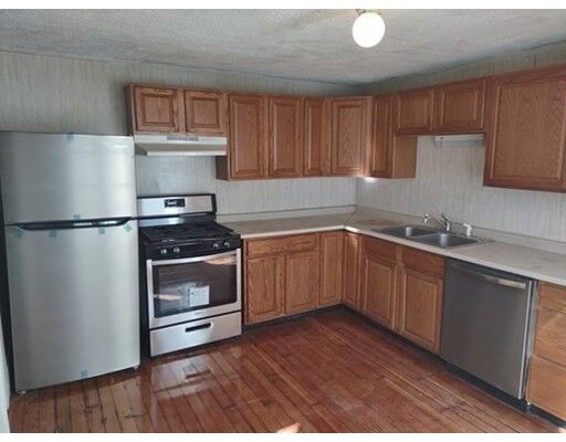 16 Kilby St 3  Woburn MA 01801 photo