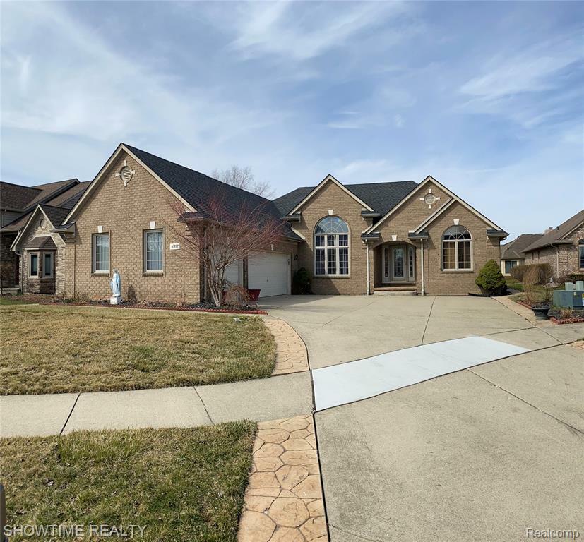 Property Photo: 16357 Forest Way MI 48042