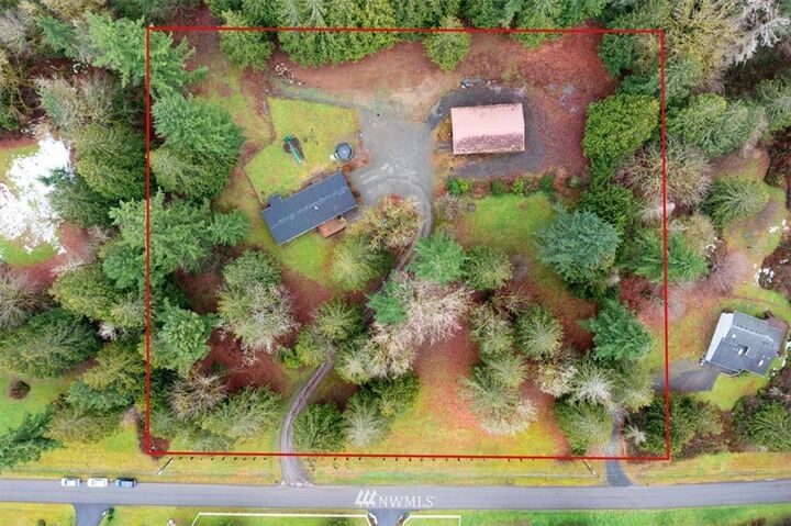 Property Photo:  1807 167th Avenue SE  WA 98290 