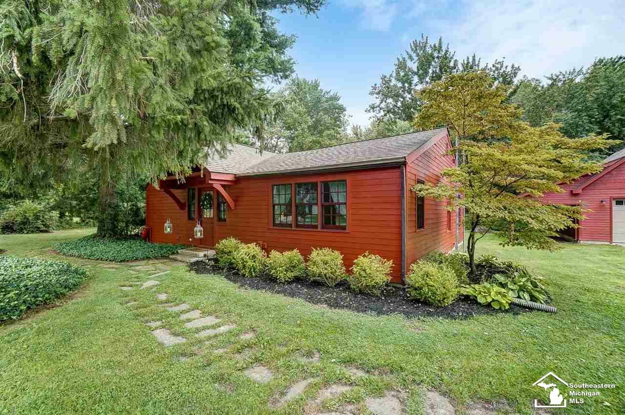 Property Photo:  1903 Center Drive  MI 48182 