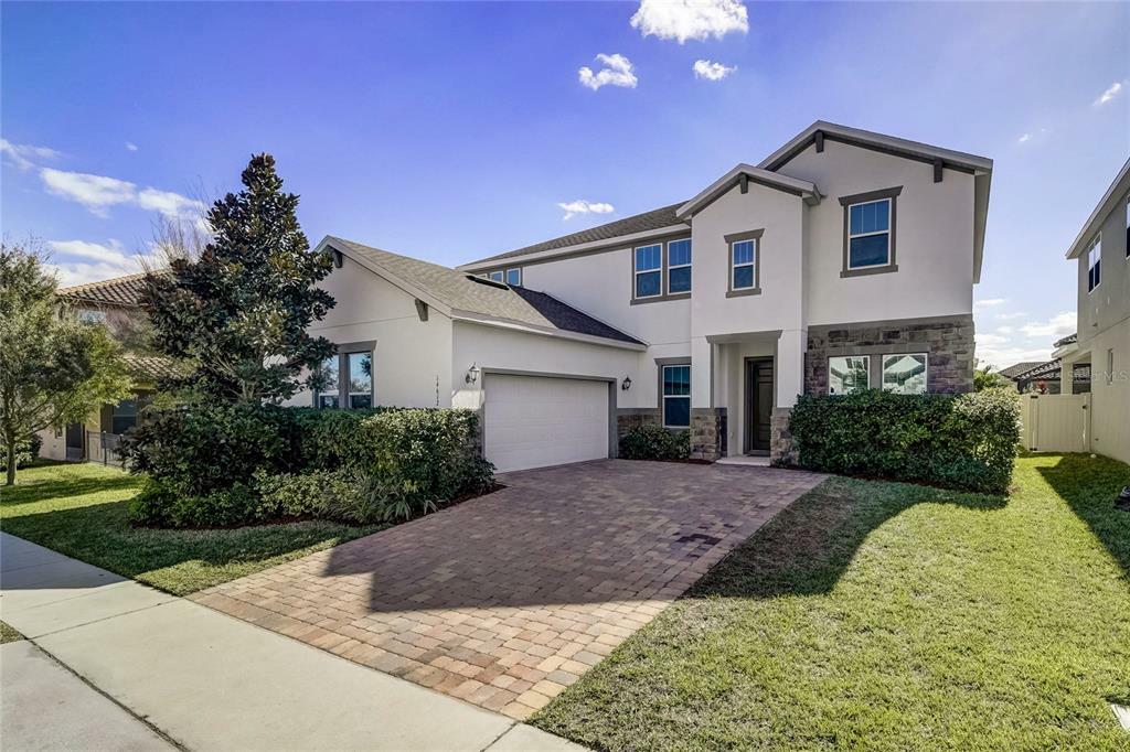 Property Photo:  14612 Glade Hill Park Way  FL 34787 