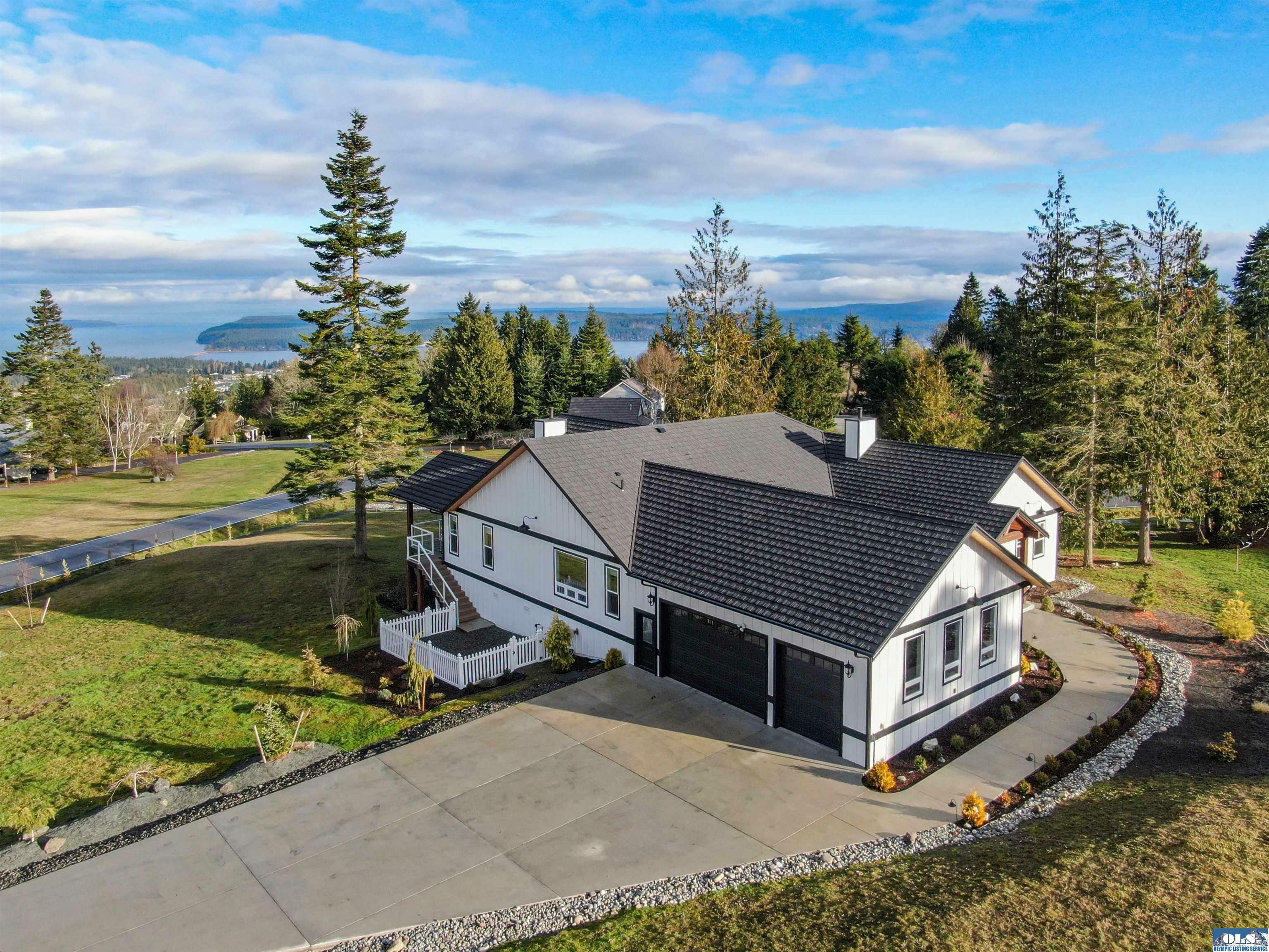 Property Photo: 55 Ravens Ridge Road WA 98382