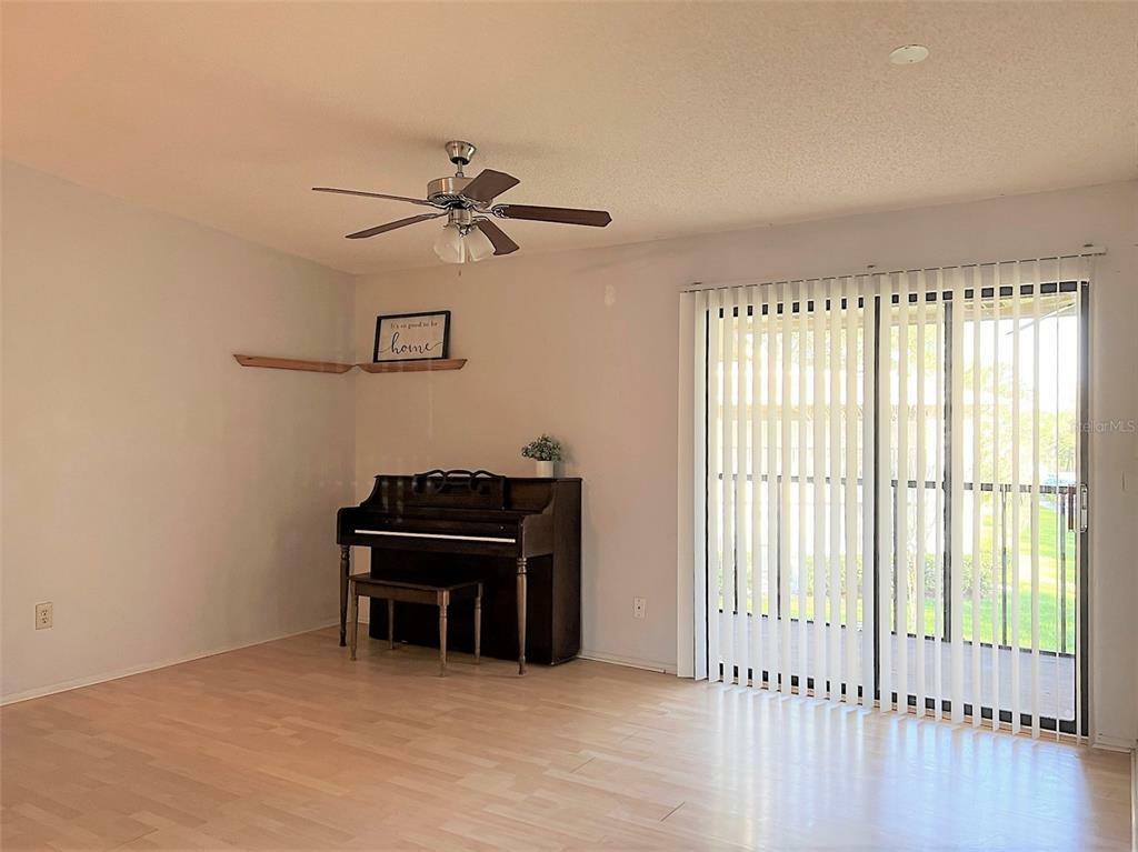 Property Photo:  6012 Laketree Lane B  FL 33617 