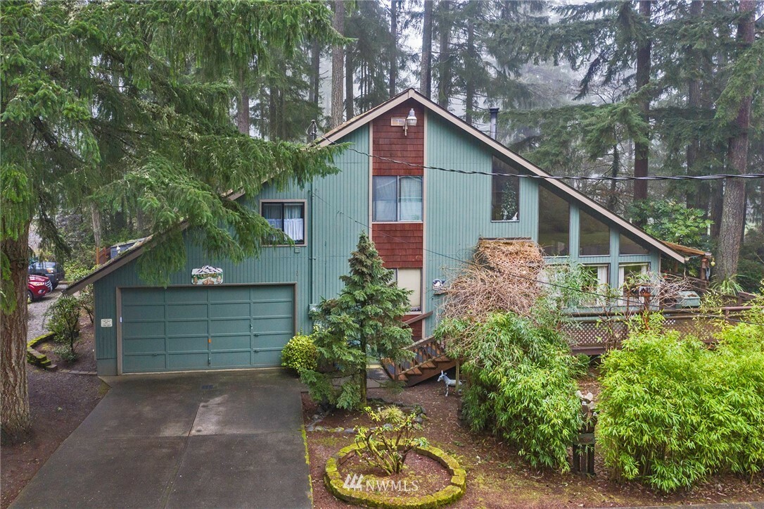 Property Photo:  11608 Hillcrest Drive  WA 98303 