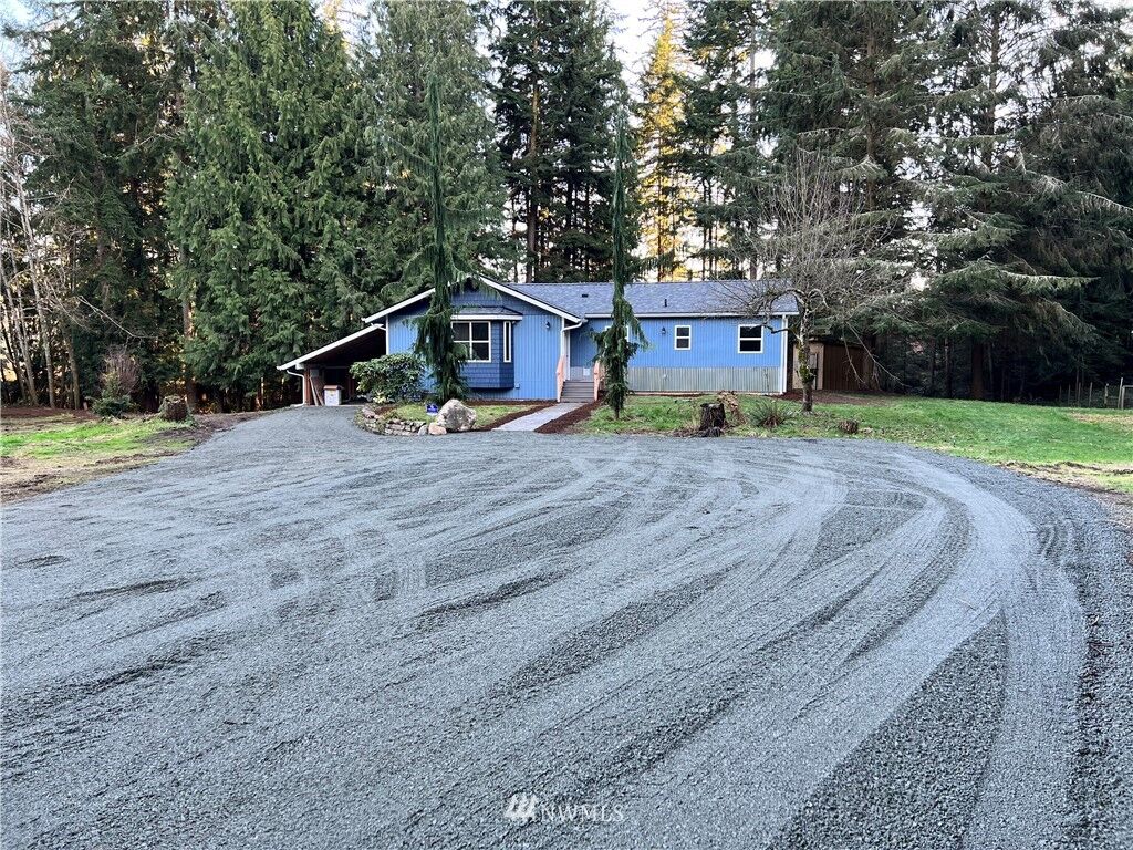 Property Photo: 3710 Scriven Lane WA 98260