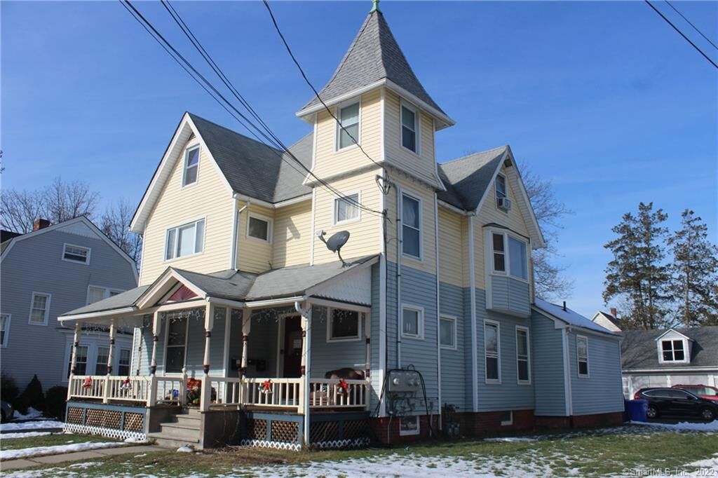 Property Photo:  28 Garvan Street  CT 06108 