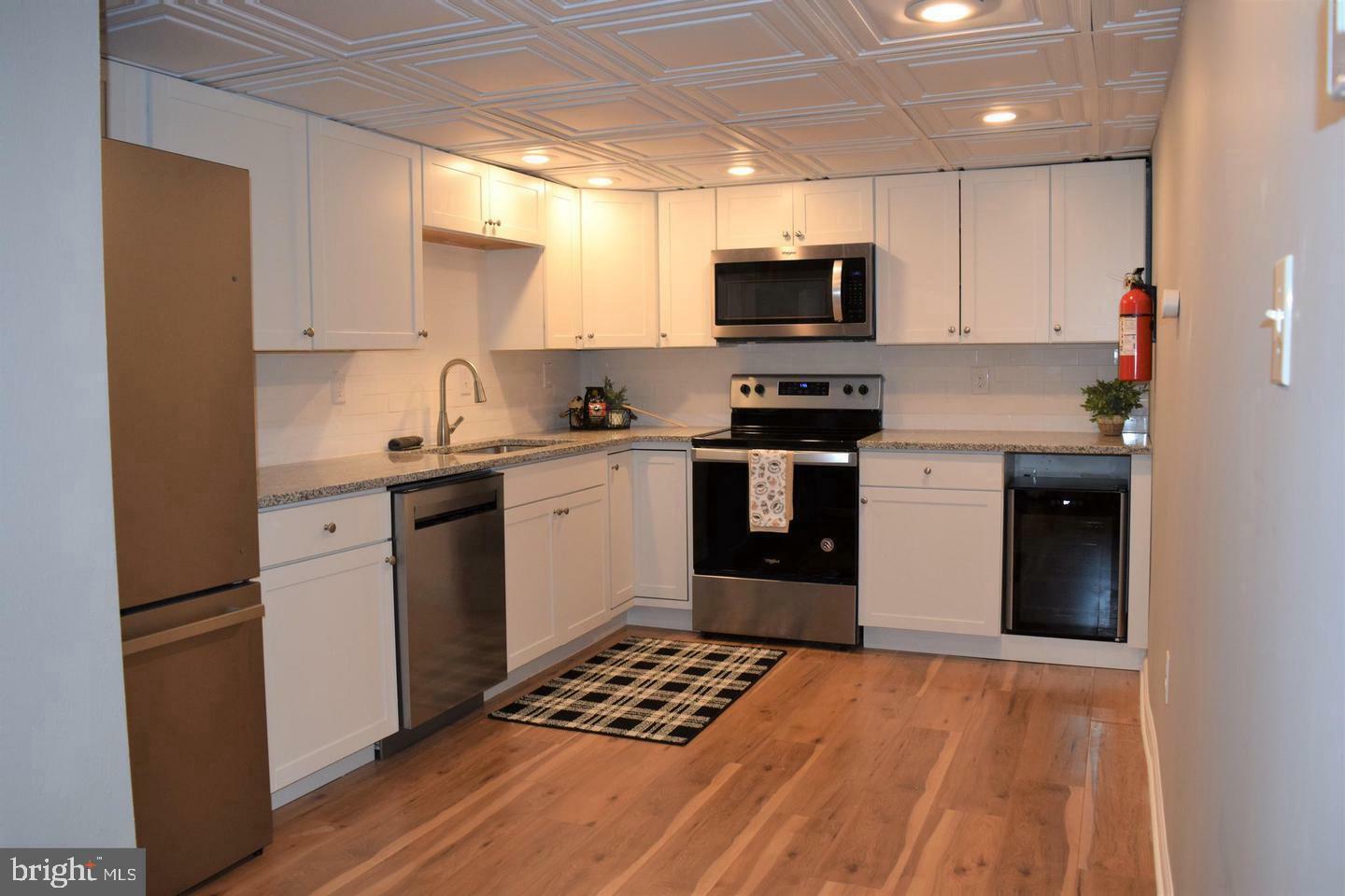 Property Photo: 2534 Forest Lane E-20 PA 19473