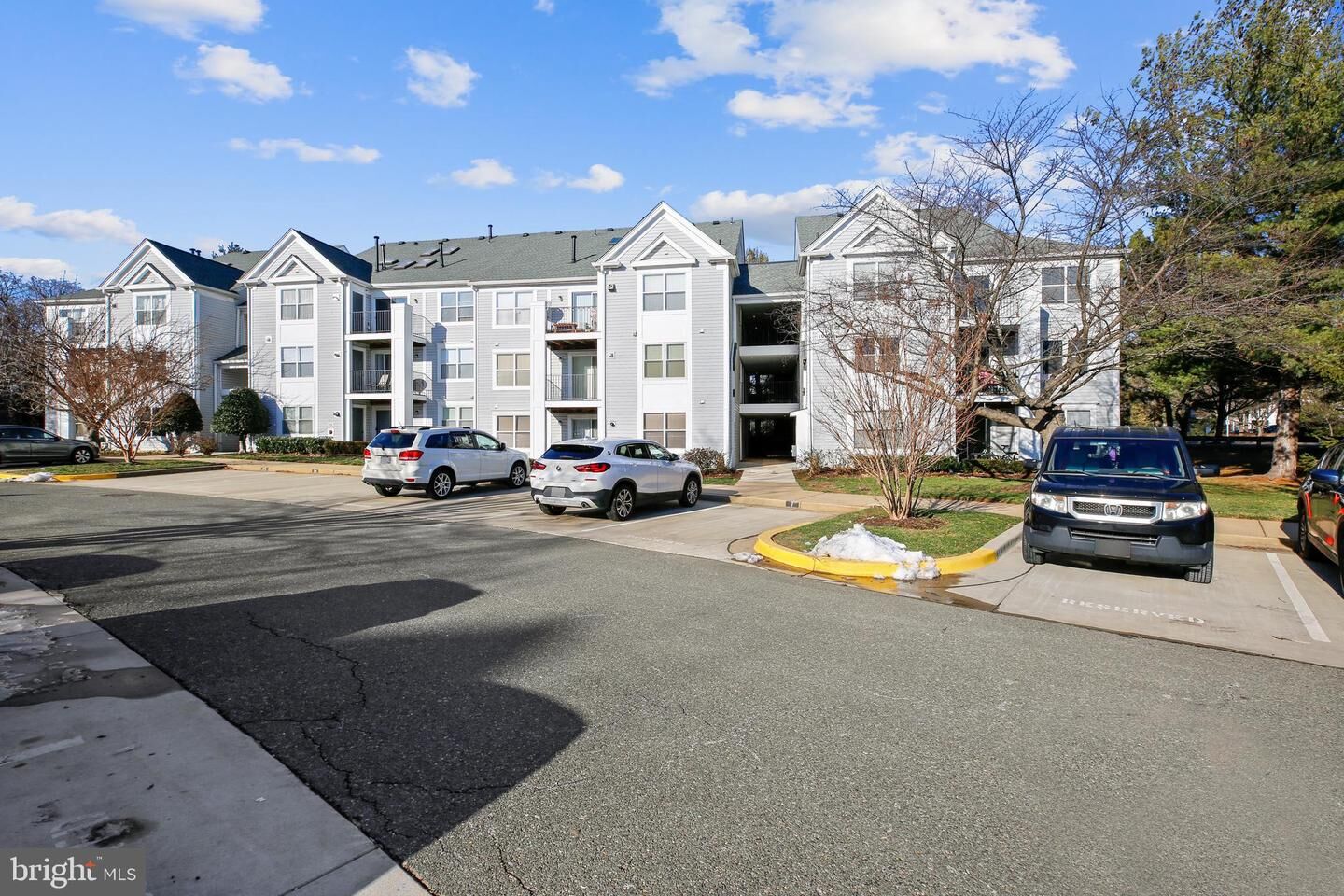 Property Photo:  10001 Vanderbilt Circle 14-2  MD 20850 