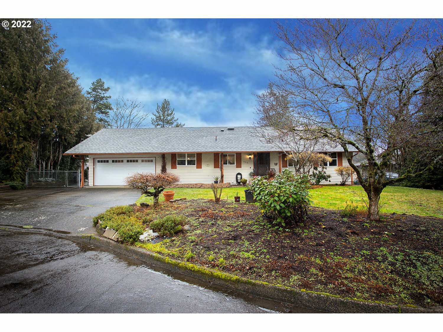 Property Photo: 9816 NE 8th Cir WA 98664