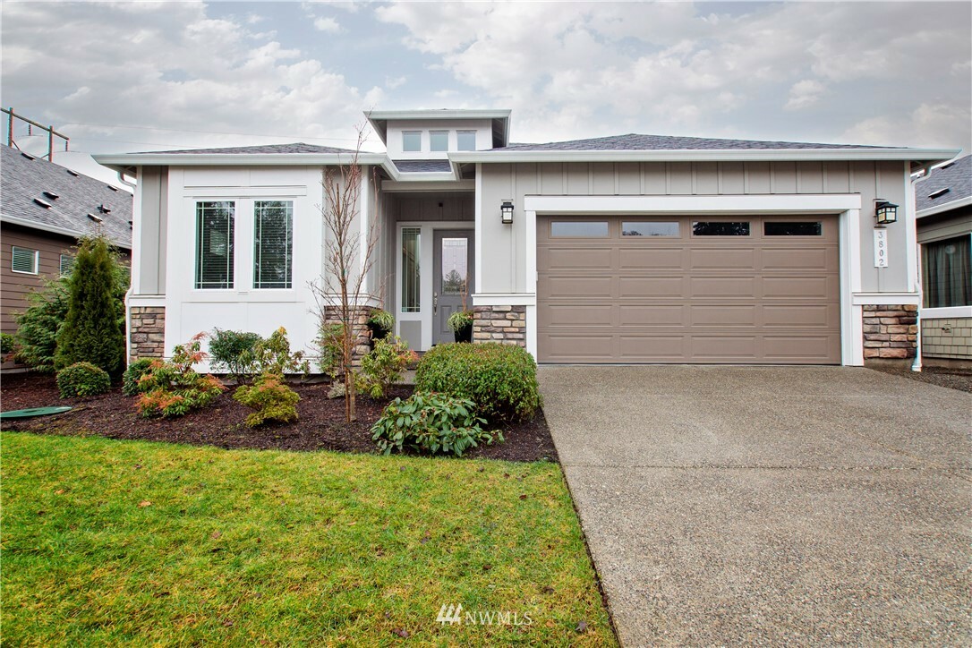 Property Photo: 3802 Eagledale Court SE WA 98513