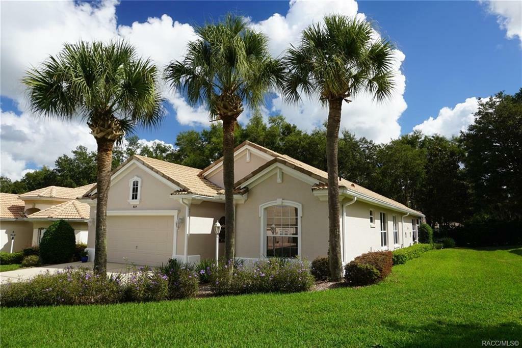 Property Photo:  629 W Doerr Path  FL 34442 