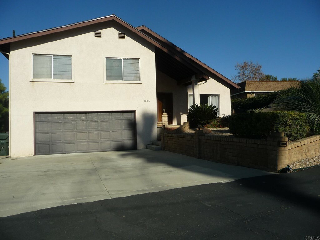 Property Photo:  10406 Loma Rancho Drive  CA 91978 