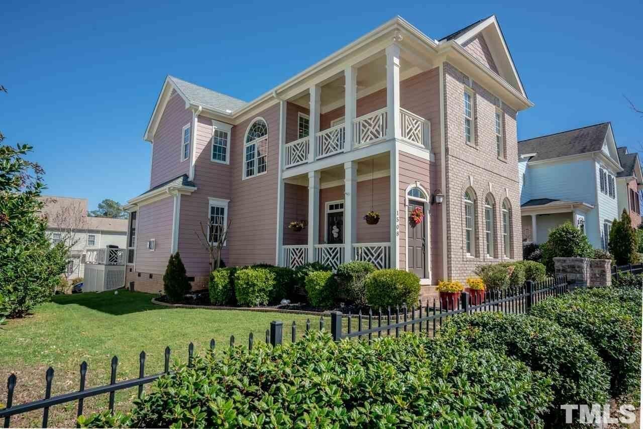 Property Photo:  1508 Green Oaks Parkway  NC 27540 