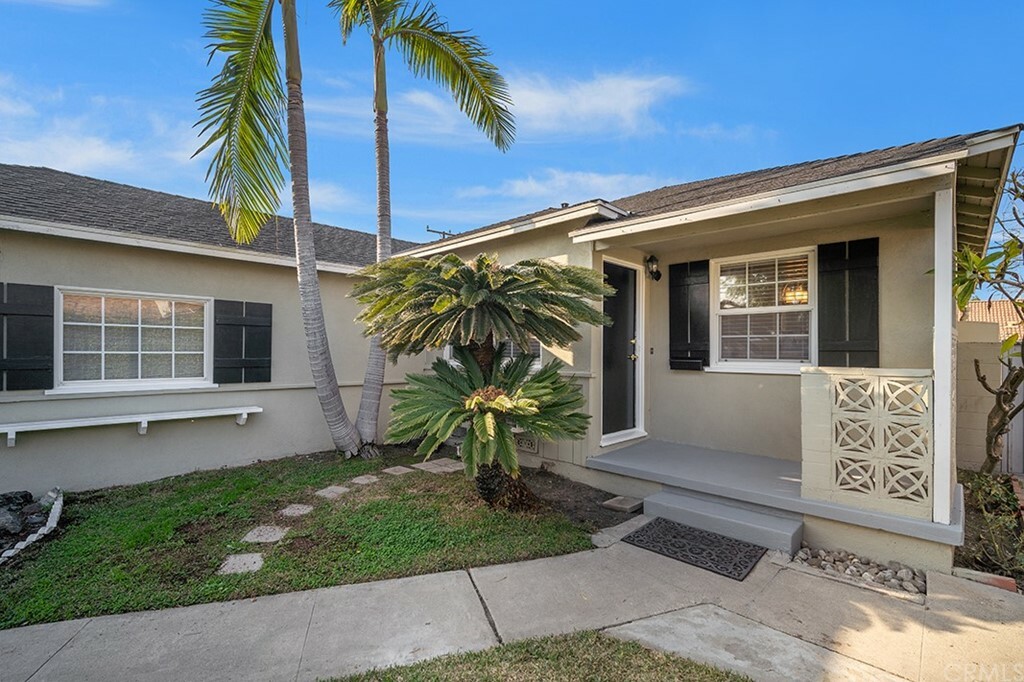 Property Photo:  3255 Sandoval Avenue  CA 90660 