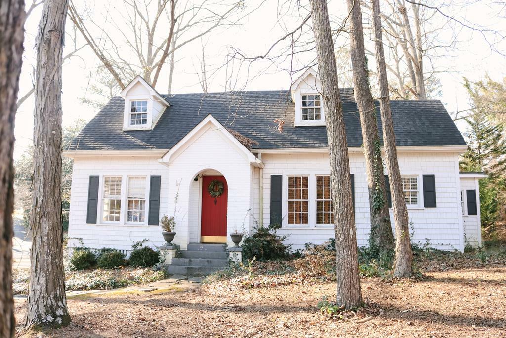 Property Photo:  914 Walnut Avenue  GA 30720 