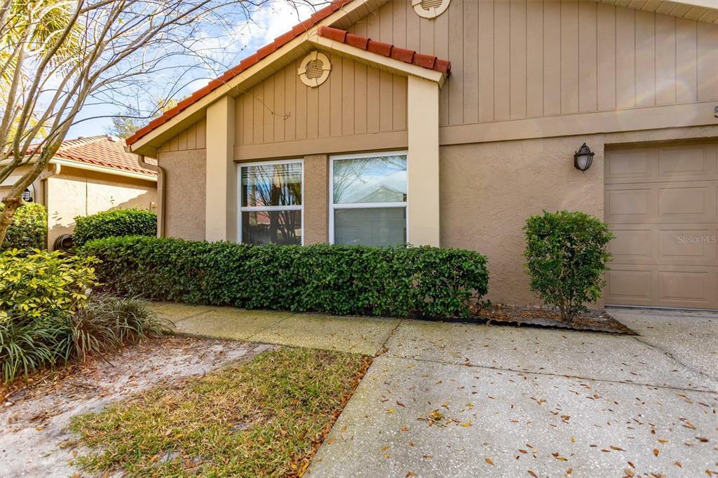 Property Photo:  503 Saint Tropez Circle NE  FL 33703 