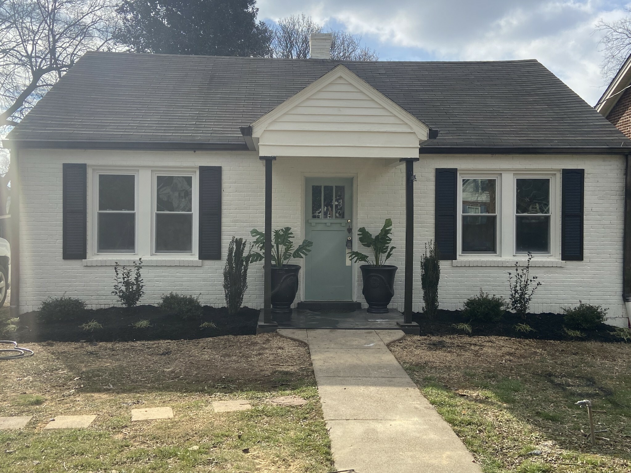 Property Photo:  204 6th Ave  TN 38401 