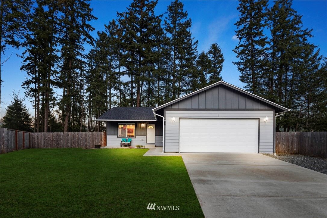 Property Photo:  6914 197th Street E  WA 98387 