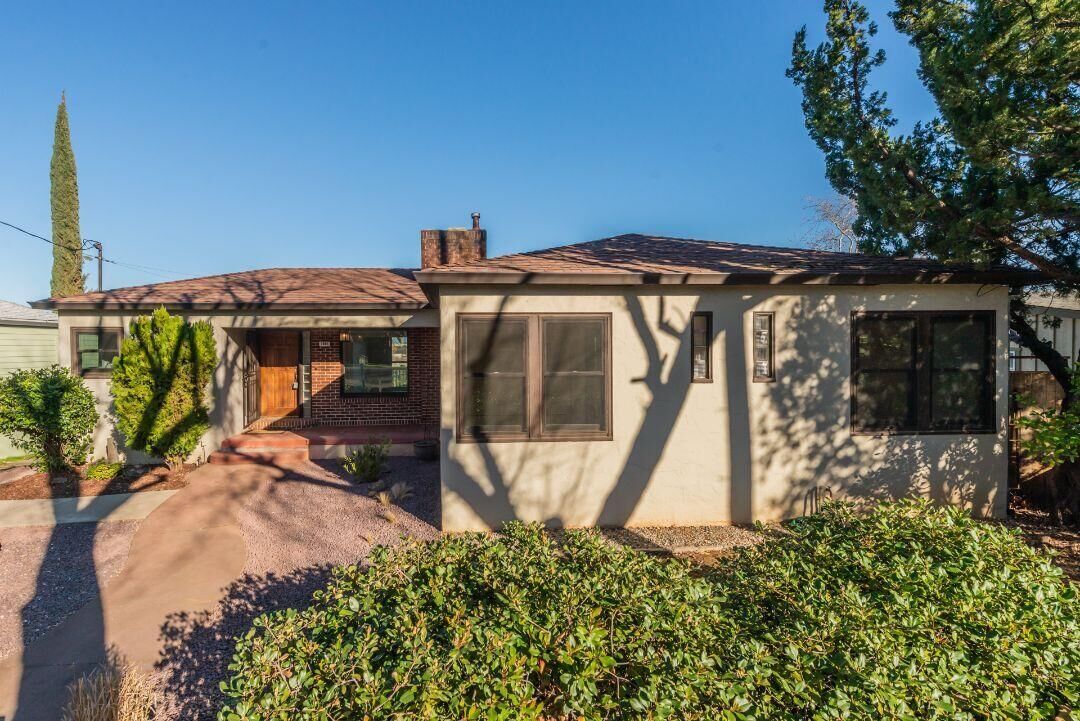 Property Photo:  1901 Chestnut Street  CA 96001 