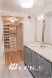 Property Photo:  2914 E Madison Street 308  WA 98112 