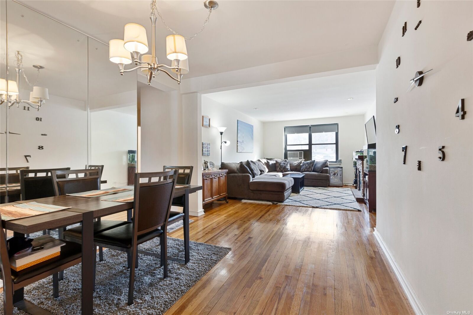 Property Photo:  213-06 75 Avenue 2L  NY 11364 
