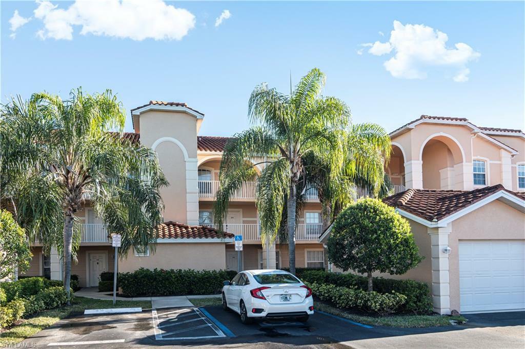 Property Photo: 26630 Rosewood Pointe Dr 205 FL 34135