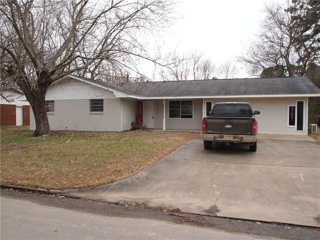 Property Photo:  925 W Bel Air Drive  AR 72703 