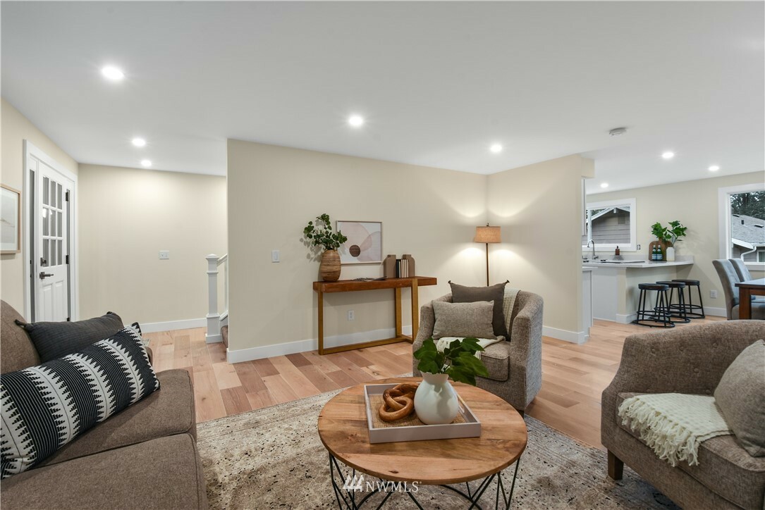 Property Photo: 19205 35th Place NE WA 98155