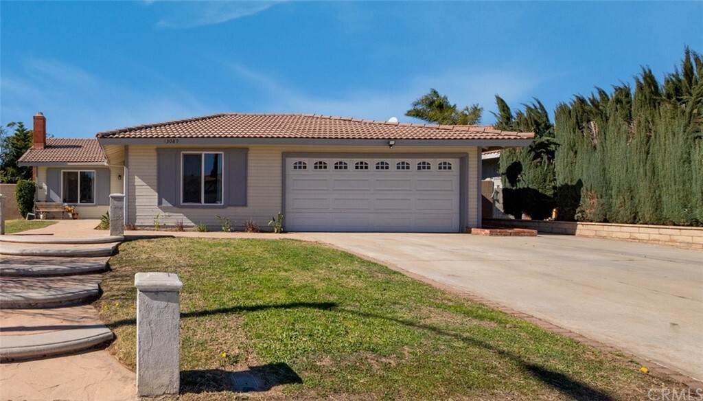 Property Photo:  13089 Sunlit Court  CA 92553 