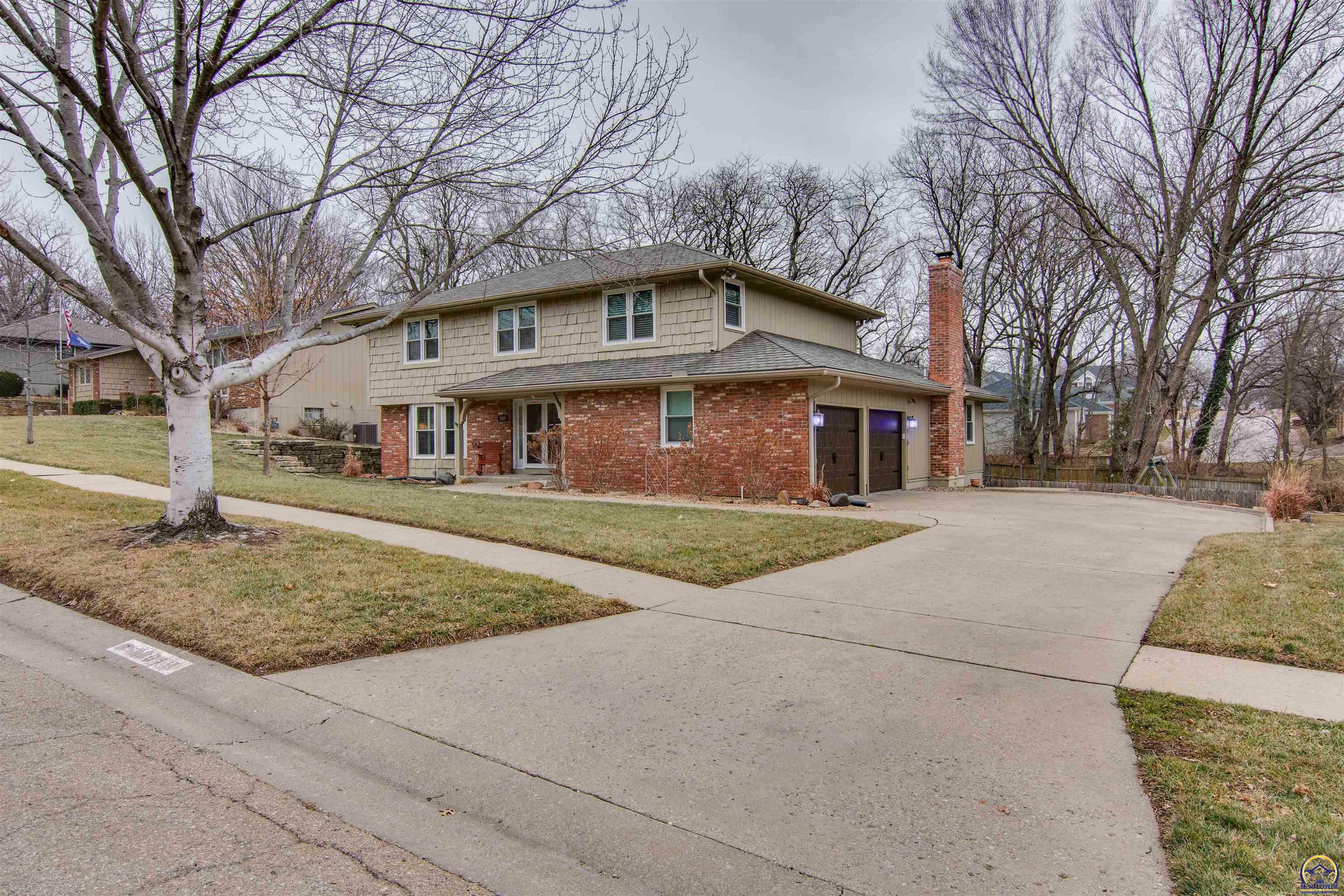 Property Photo:  2601 SW 35th Ter  KS 66611 