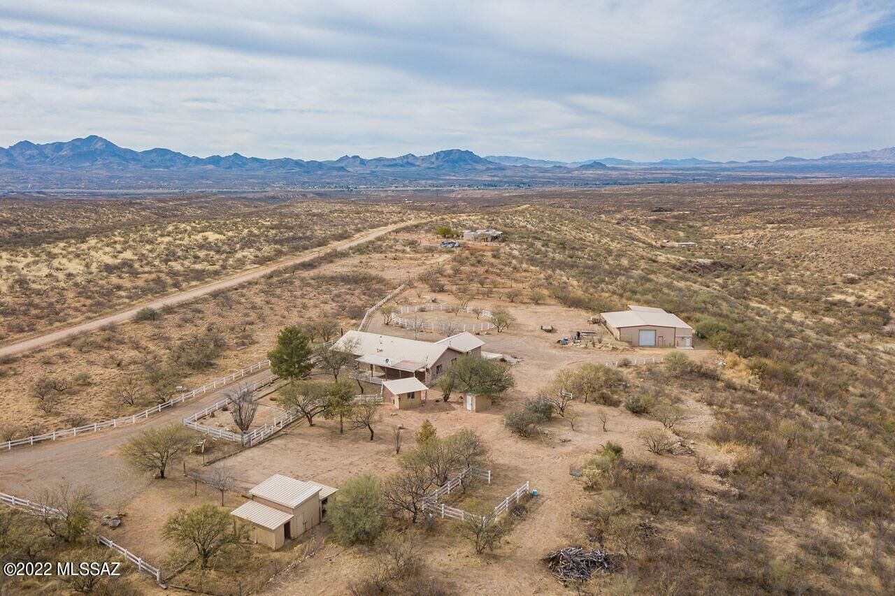 Property Photo:  63 Camino Talavera  AZ 85648 