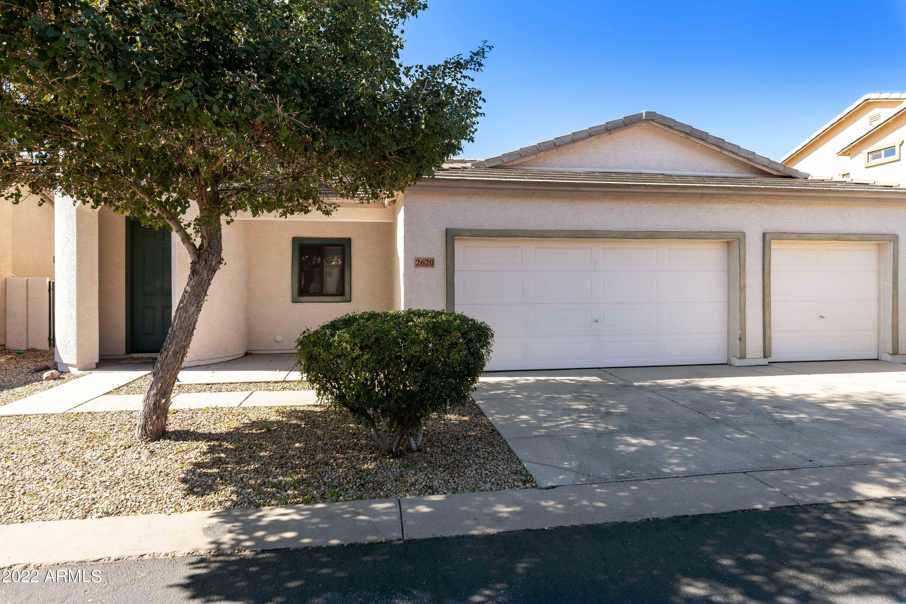 Property Photo:  2620 S Chaparral Road  AZ 85119 