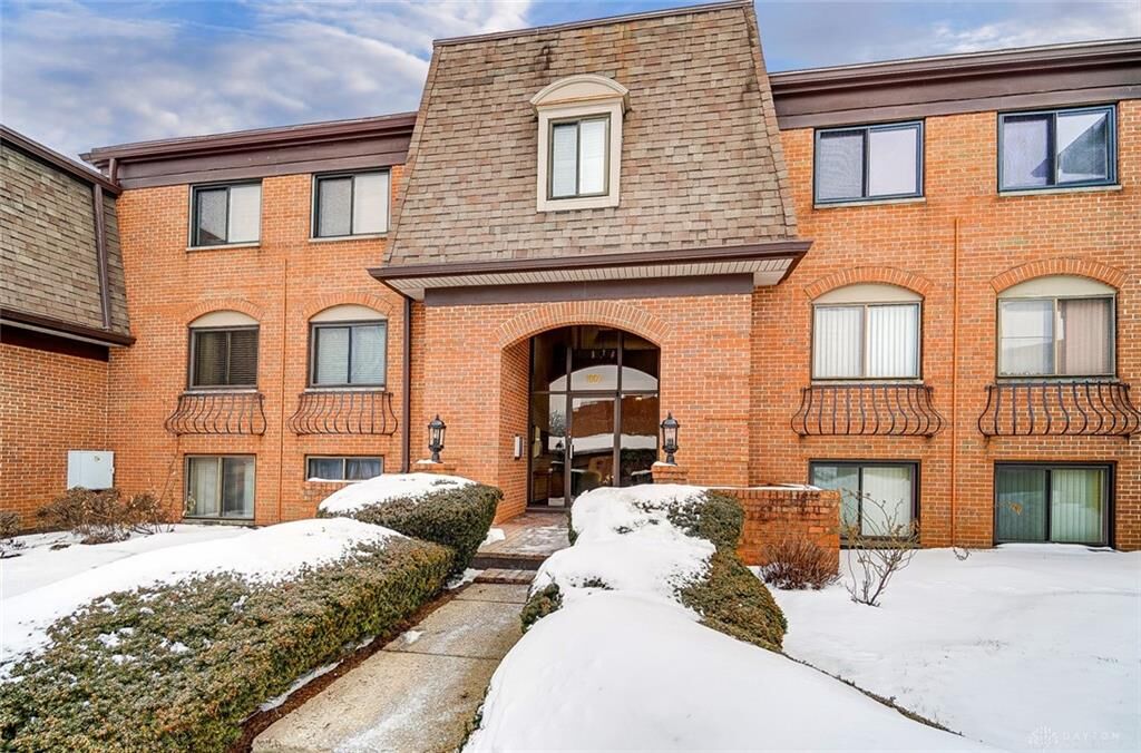 Property Photo: 1602 Pine Tree Lane 36 OH 45449