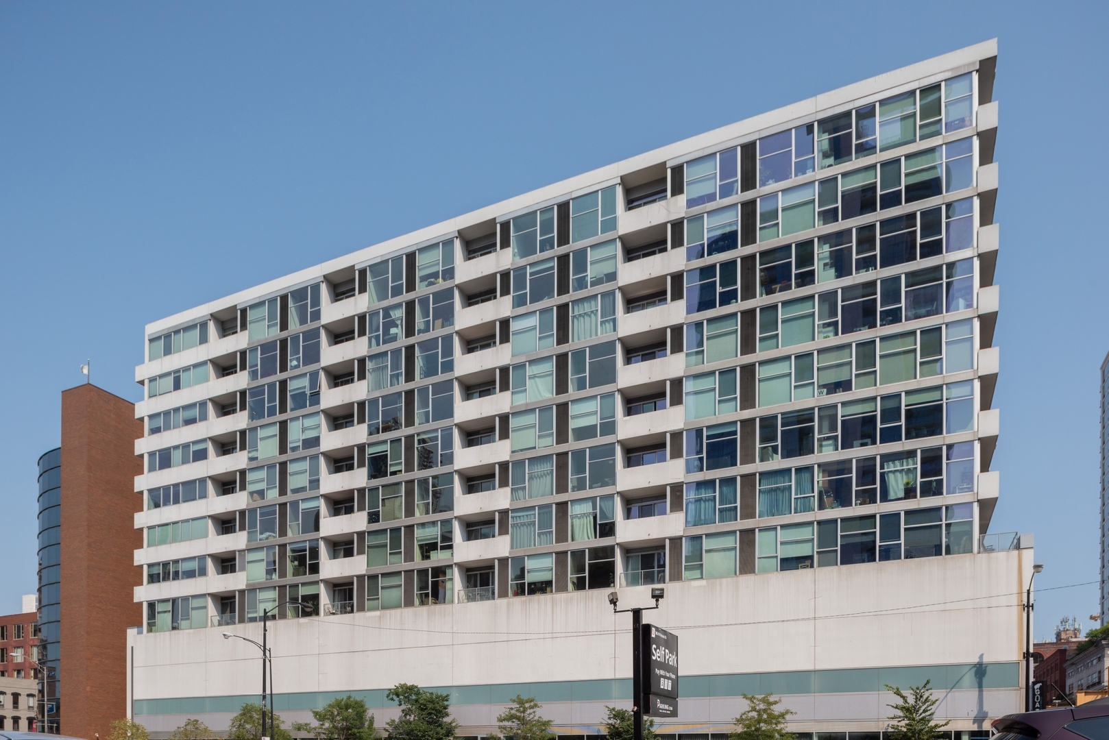 Property Photo:  630 N Franklin Street 615  IL 60654 