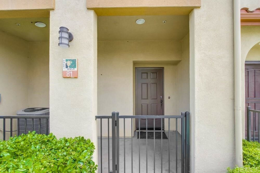 Property Photo:  4300 Newton Avenue Avenue 81  CA 92113 